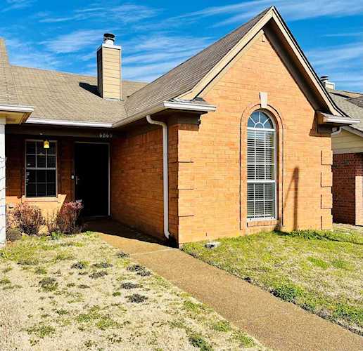 6860 Wrigley Dr Cordova, TN 38018