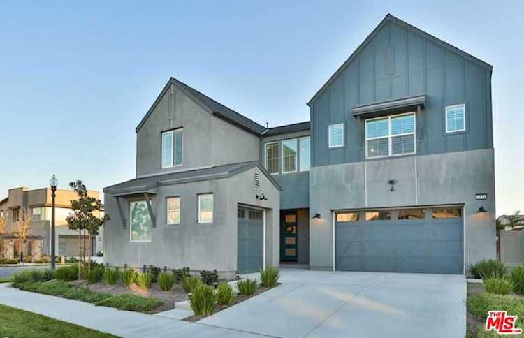 2674 E Mabel Ln Ontario, CA 91762