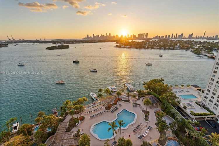 9 Island Ave #1902 Miami Beach, FL 33139