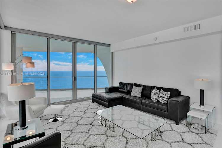 16901 Collins Ave #3905 Sunny Isles Beach, FL 33160