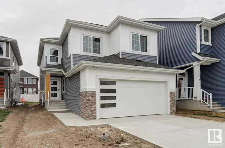 548 Stout Bend Leduc, AB T9E 1B9