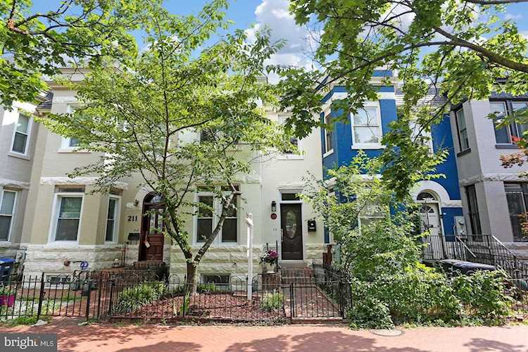 209 F St NE Washington, DC 20002 | MLS DCDC2082248 Photo 1