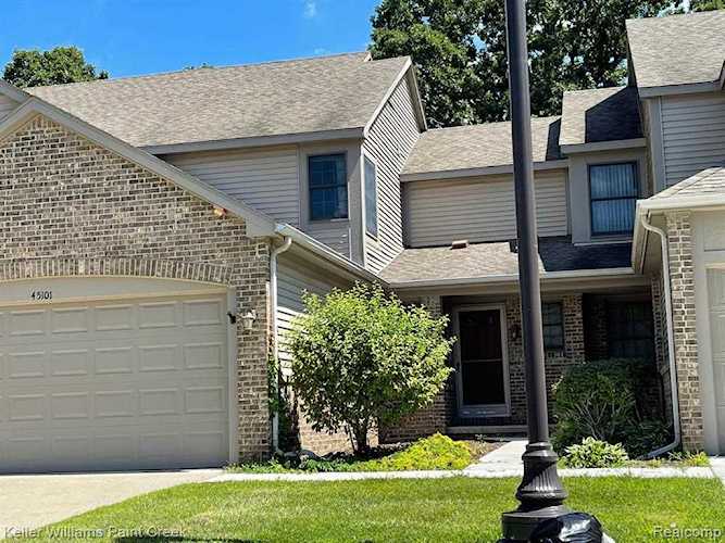 45101 Coachman Ct Canton Twp, MI 48187 condo for sale, MLS#20230010467 | Dwellings Michigan Real Estate Photo 1