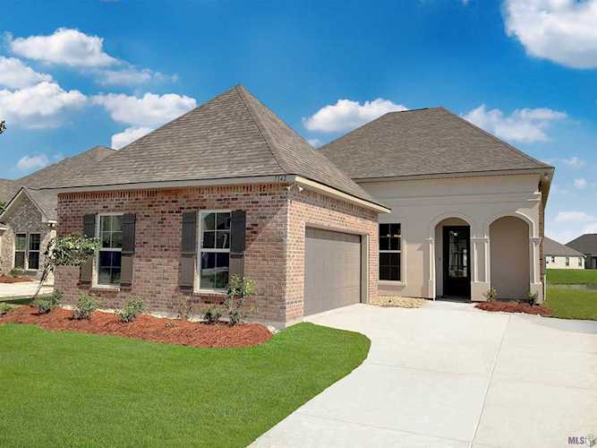 7142 Panama Canal Dr Gonzales, LA 70737