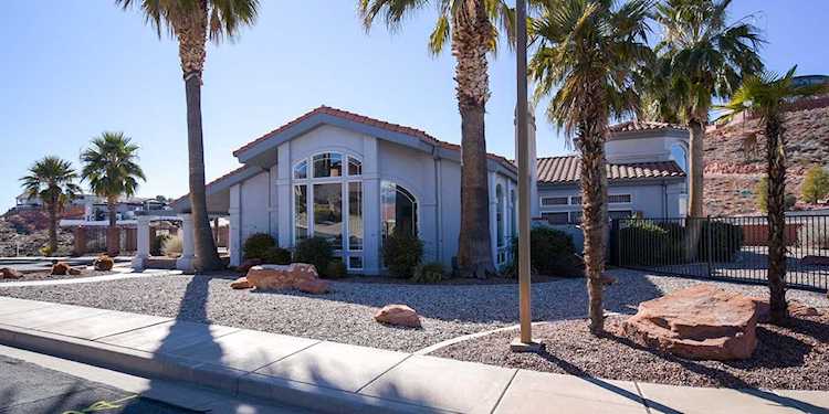 1297 W Lions Head DR Washington, UT 84780