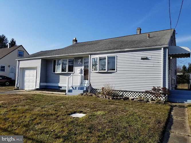 40 Coleridge Ave Hamilton, NJ 08620