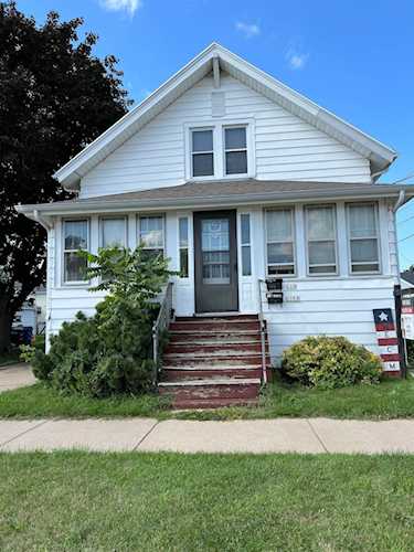 608 W 8th Ave Oshkosh, WI 54902 multi-family listing, MLS#50270984 - Dallaire Realty Photo 1