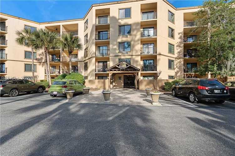 10 Lemoyne Ave #203 Hilton Head Island, SC 29928