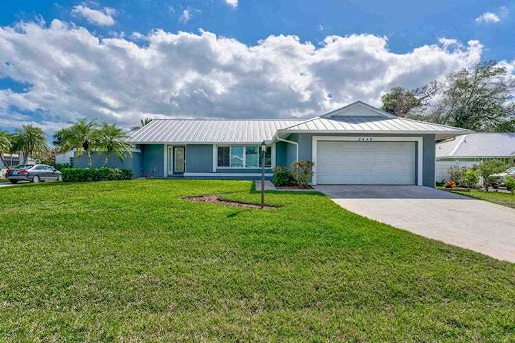 2946 SE Glasgow Drive Stuart, FL 34997