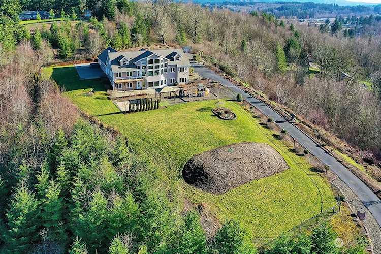 118 Caldwell Rd Castle Rock, WA 98611