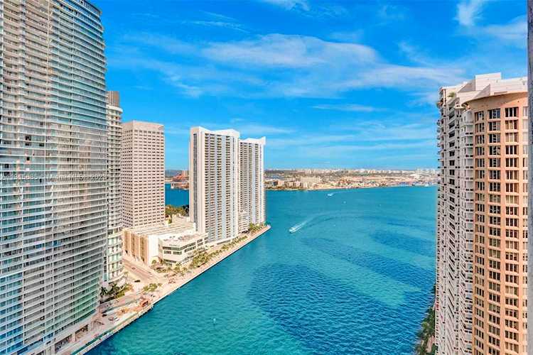 465 Brickell Ave #2901 Miami, FL 33131