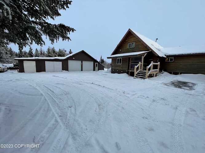 67425 Berussa Rd Ninilchik, AK 99639