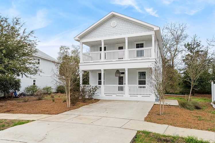 207 Melrose Avenue Santa Rosa Beach, FL 32459