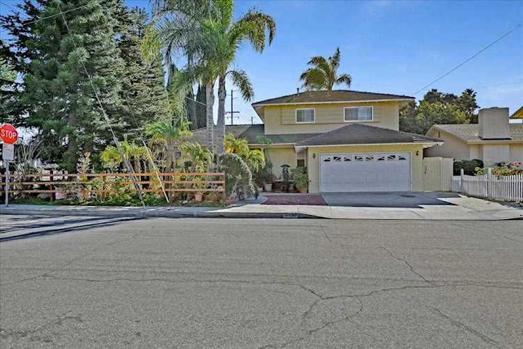 2404 255th St, Lomita, CA 90717 | RubyHome Photo 1