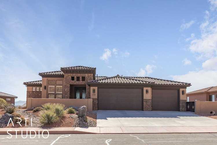298 E 350 N Ivins, UT 84738