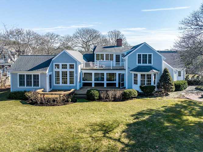 35 Barberry Lane Brewster, MA 02631