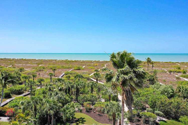 1318 Seaspray Ln Sanibel, FL 33957