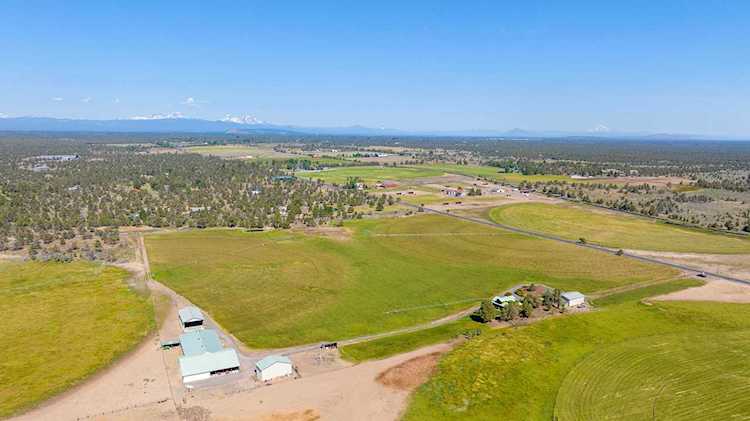 24269 Dodds Rd Bend, OR 97701