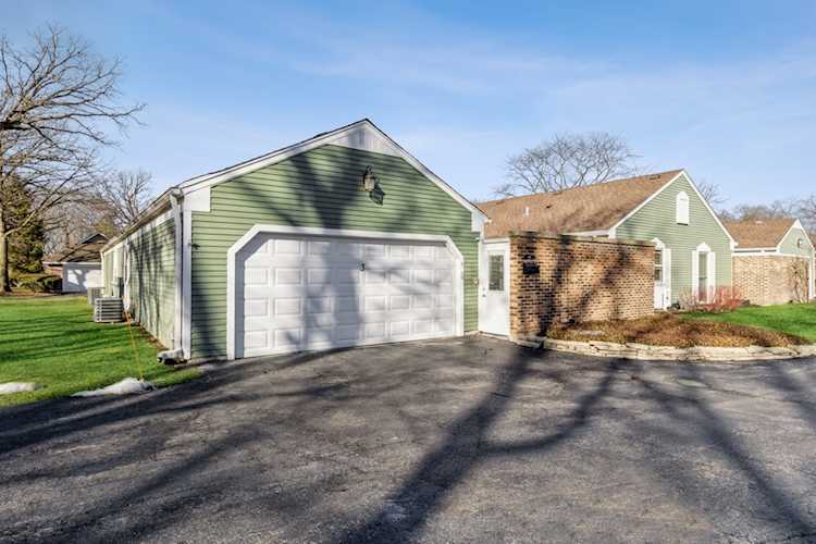 3 Pepperell On Asbury Rolling Meadows, IL 60008 | MLS 11718955 Photo 1