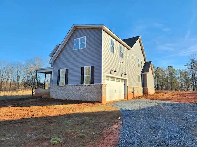 6559 Cottontown Rd Forest, VA 24551