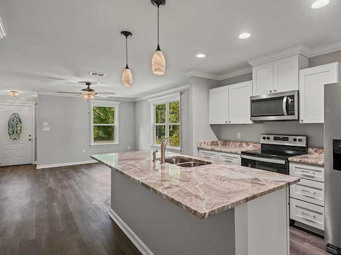 49 Maple Dr Crawfordville, FL 32327