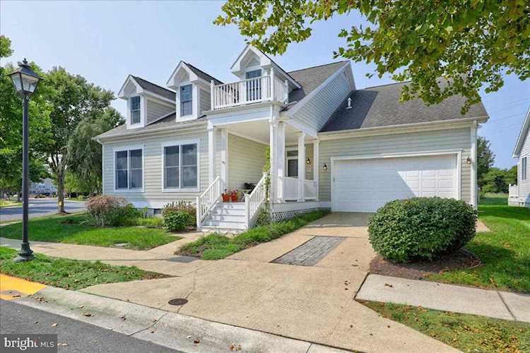 48 Sycamore St Ocean View, DE 19970