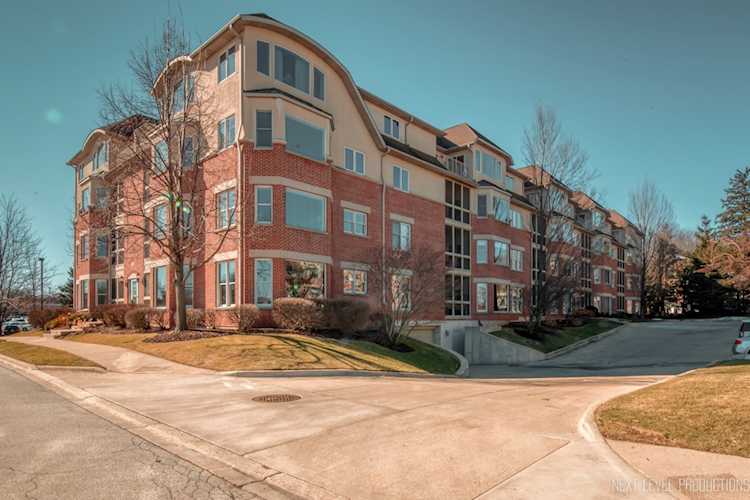 100 N River Ln #206 Geneva, IL 60134