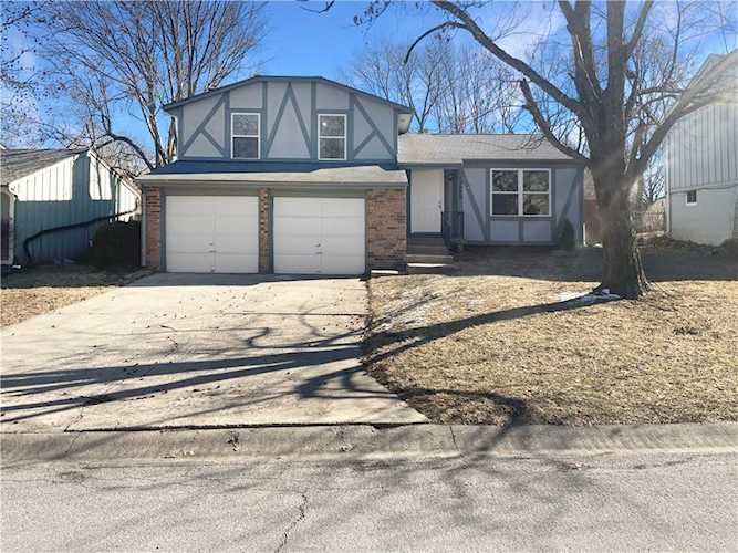 12609 S Locust St Olathe, KS 66062