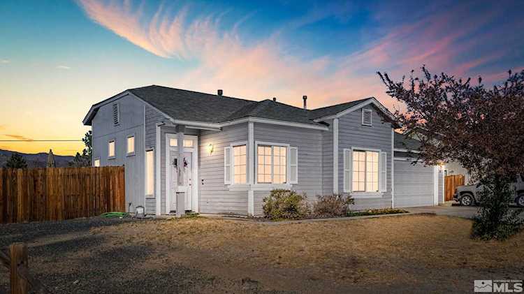 325 Valley Vista Dayton, NV 89403 | MLS 220015393 Photo 1