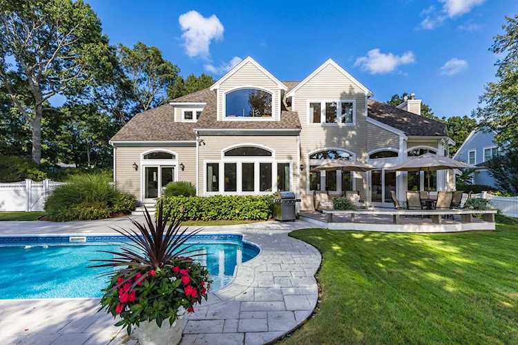 2 Birchwood Lane Sandwich, MA 02563