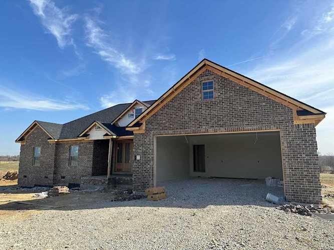 212 Berkley Hall Dr Berea, KY 40403