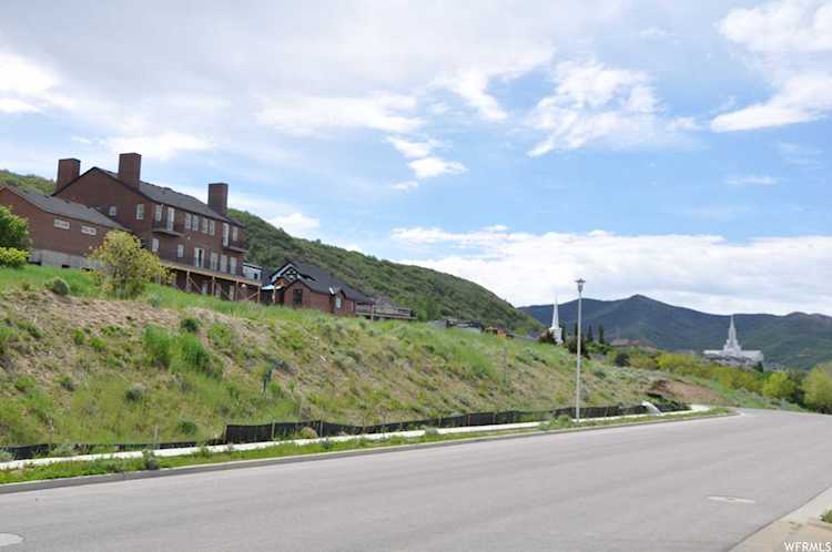 162 N Moss Hill Dr Bountiful, UT 84010
