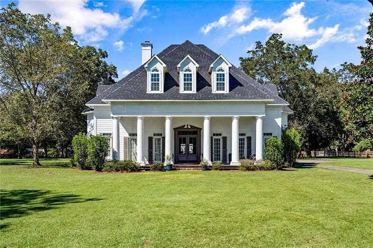 11960 E Windy Oaks Drive Grand Bay, AL 36541
