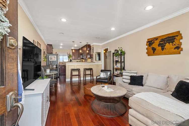 2035 1/2 Oliver Avenue San Diego, CA 92109