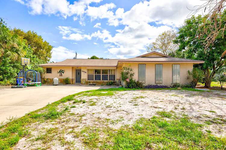 5686 SE Matousek Street Stuart, FL 34997