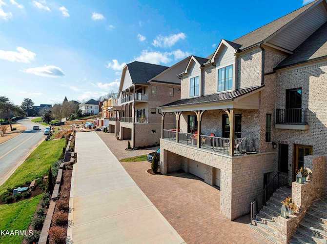 8947 Linksvue Dr Knoxville, TN 37922