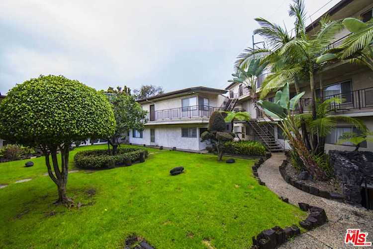 7000 S La Cienega Blvd #30 Inglewood, CA 90302