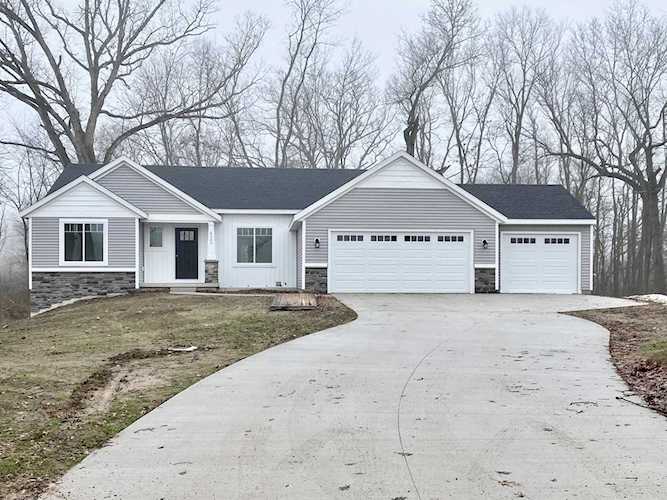 4543 Grange Rd Middleville, MI 49333