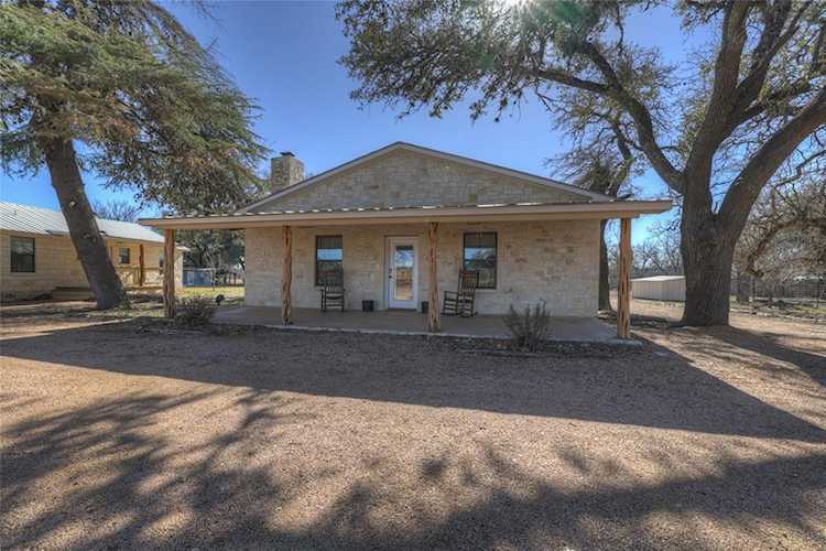 496 Ranch Road 1631 Fredericksburg, TX 78624