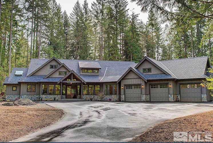 3425 Alura Ln Carson City, NV 89705