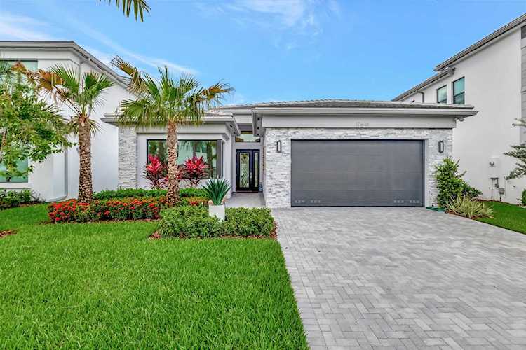 17646 Sparkling River Road Boca Raton, FL 33496
