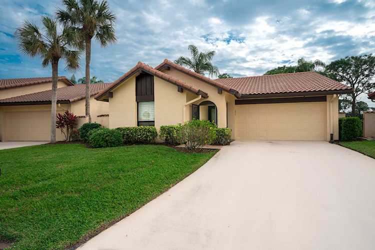 2564 SW Bobalink Circle Palm City, FL 34990