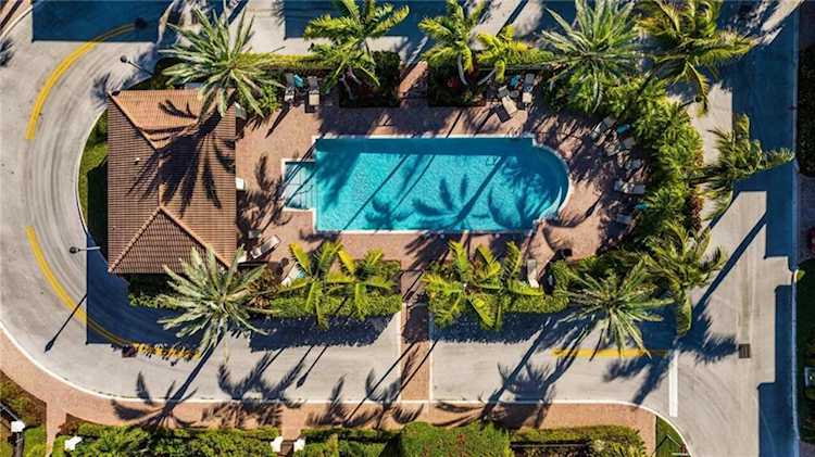 578 NW Crane Ter Boca Raton, FL 33432