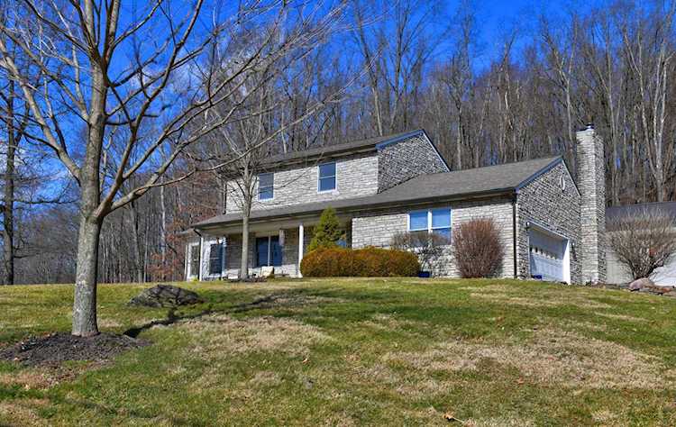 4557 Price Road Newark, OH 43055