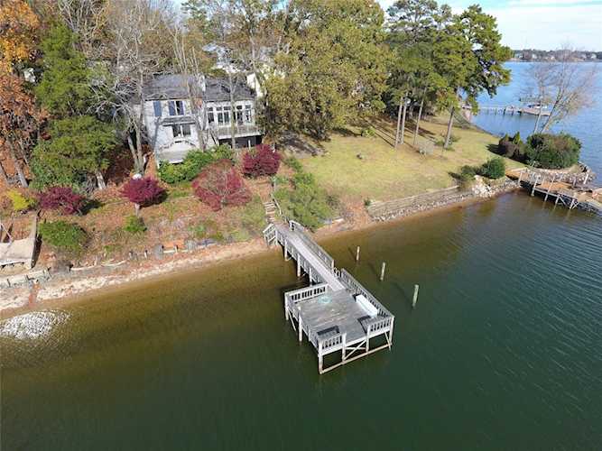3030 Point Clear Dr Tega Cay, SC 29708