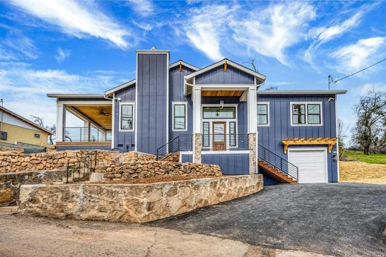 650 Sunnyside Road St. Helena, CA 94574