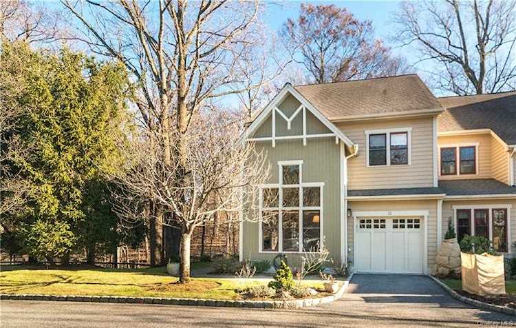 13 Landing Drive Dobbs Ferry, NY 10522