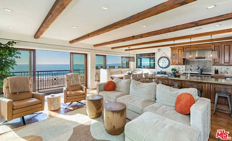 3404 The Strand Manhattan Beach, CA 90266