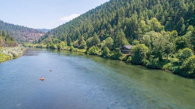 10470 Galice Rd Merlin, OR 97532