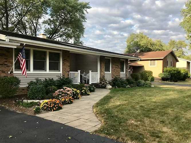 2415 59th St Woodridge, IL 60517 | MLS 11719239 Photo 1